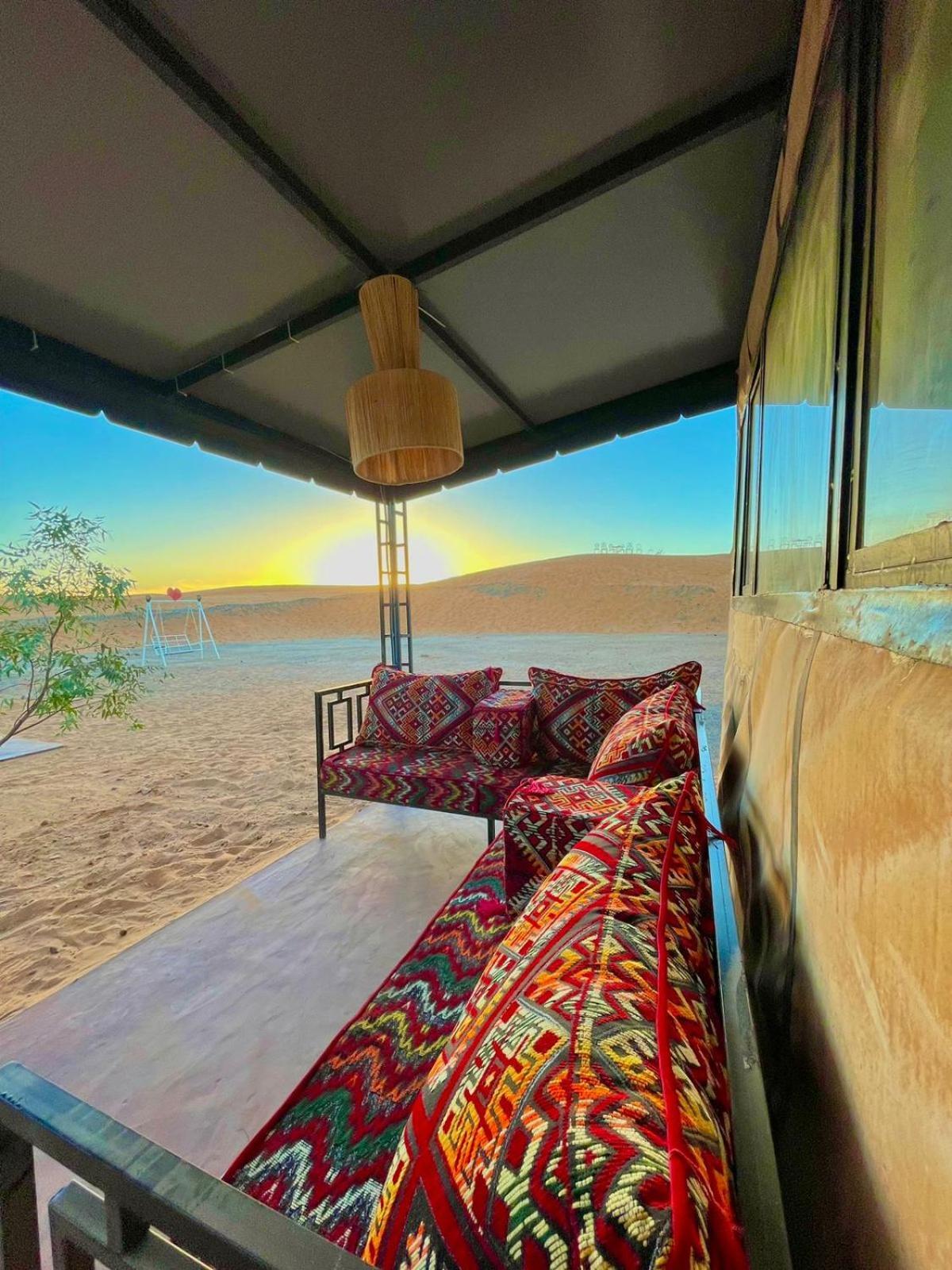 Готель Sahara Traveling Camp Мерзуга Екстер'єр фото