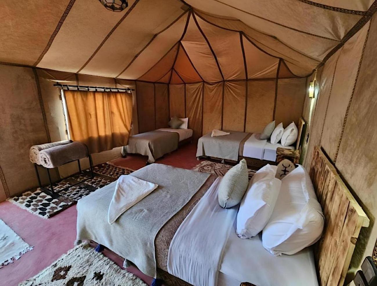 Готель Sahara Traveling Camp Мерзуга Екстер'єр фото